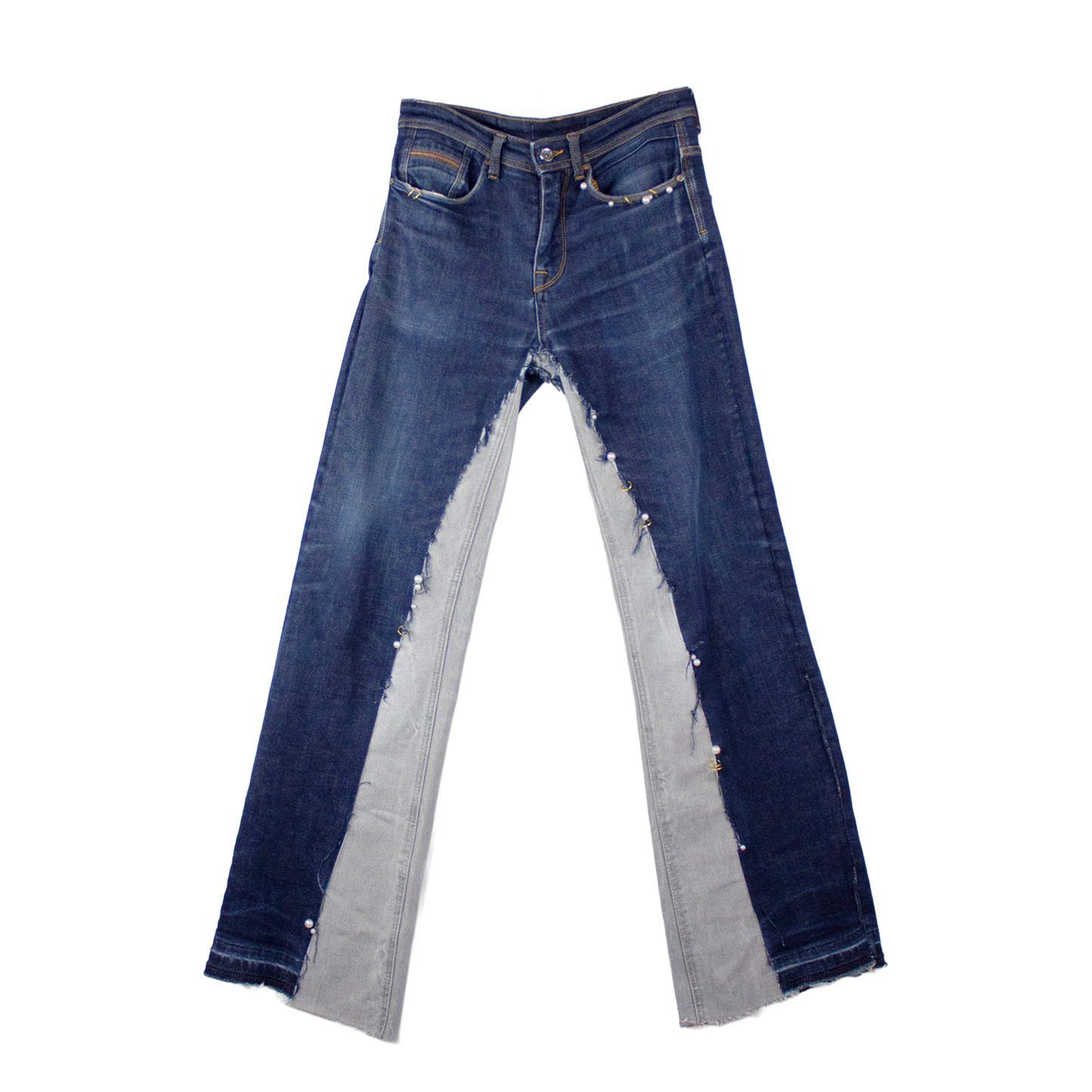 Jean patchwork upcyclé denim — pièce unique couture apparente | Noussom