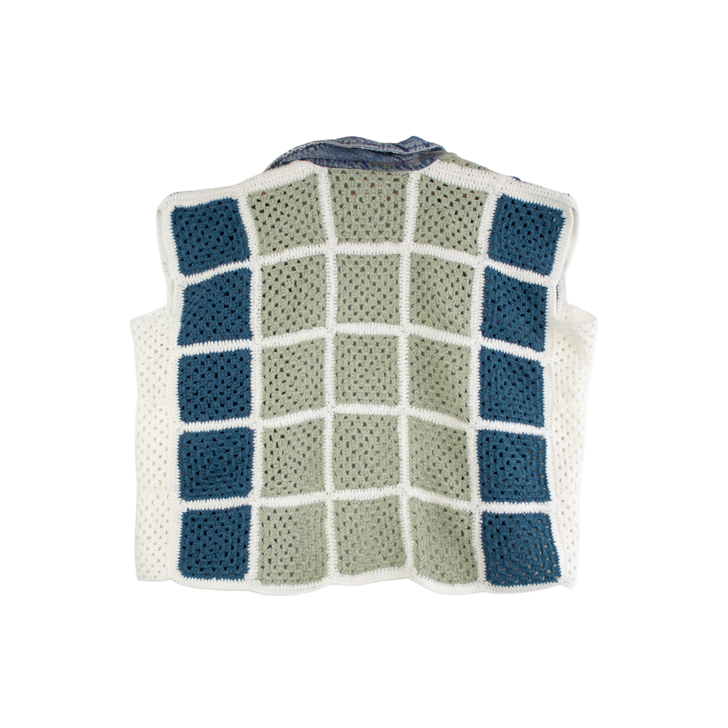 Gilet patchwork crochet upcyclé — col denim et poche contrastée | Noussom