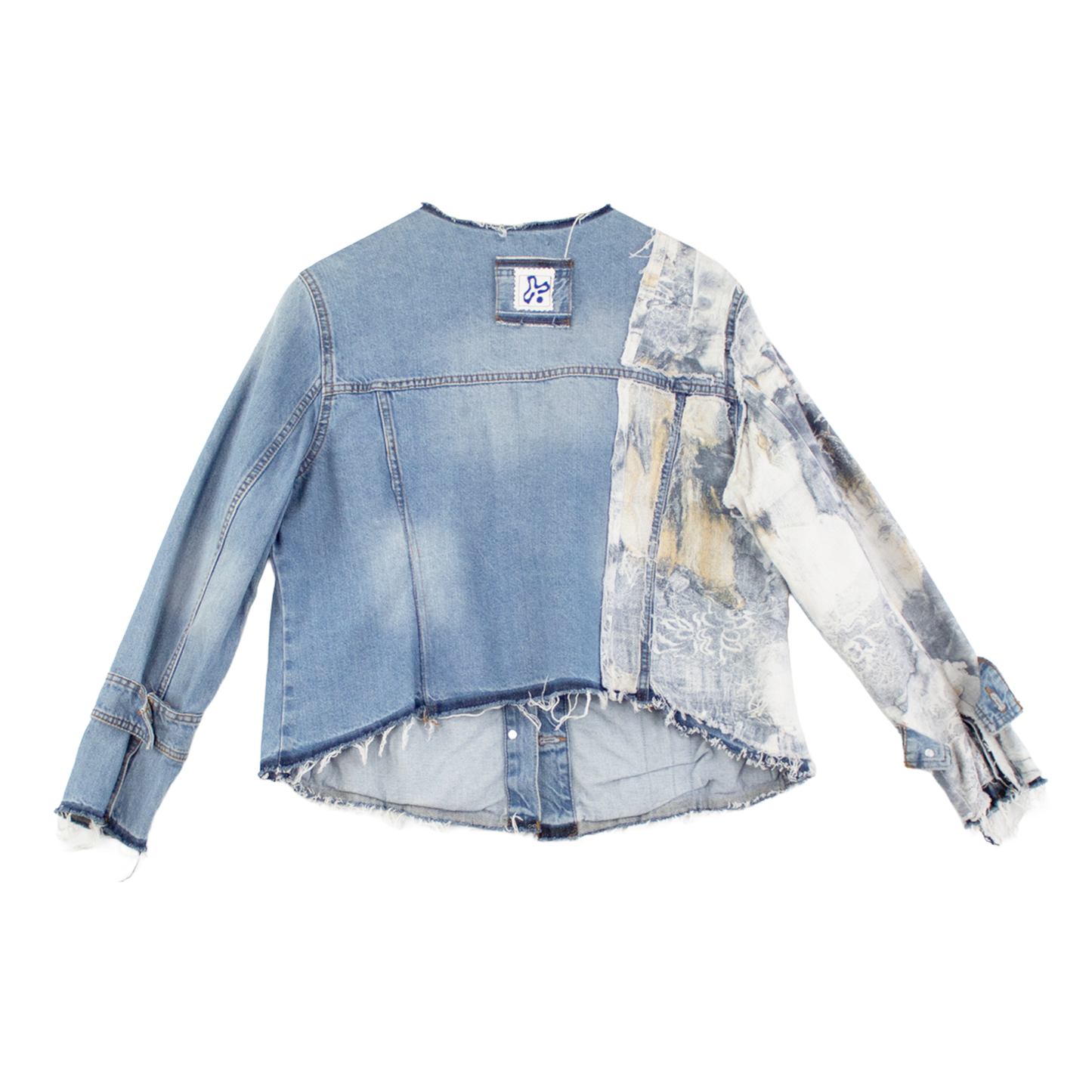Veste en jean patchwork upcyclée — reconstruction textile asymétrique | Noussom