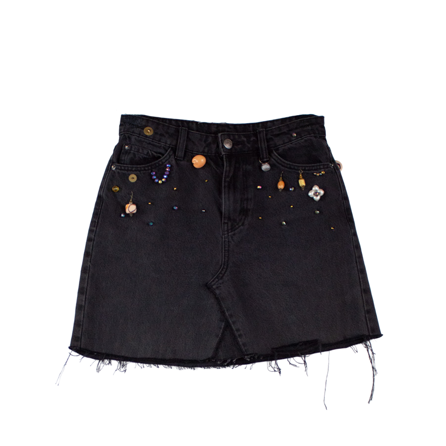 Mini jupe en jean noir upcyclée — denim customisé bijoux | Pièce unique Noussom